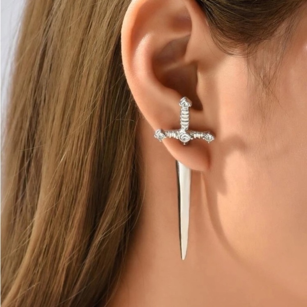 NEW Sword Dagger Ear jacket Earrings - Boutique - Picture 4 of 4